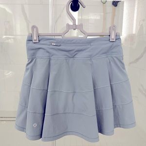 Lululemon Mid-Rise Skirt with shorts Size 0